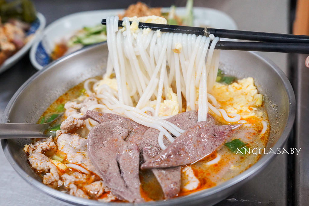 桃園忠貞市場美食『阿秀米干 』 上千則好評推薦的爆料米干 @梅格(Angelababy)享樂日記 桃園忠貞市場美食『阿秀米干 』 上千則好評推薦的爆料米干 @梅格(Angelababy)享樂日記