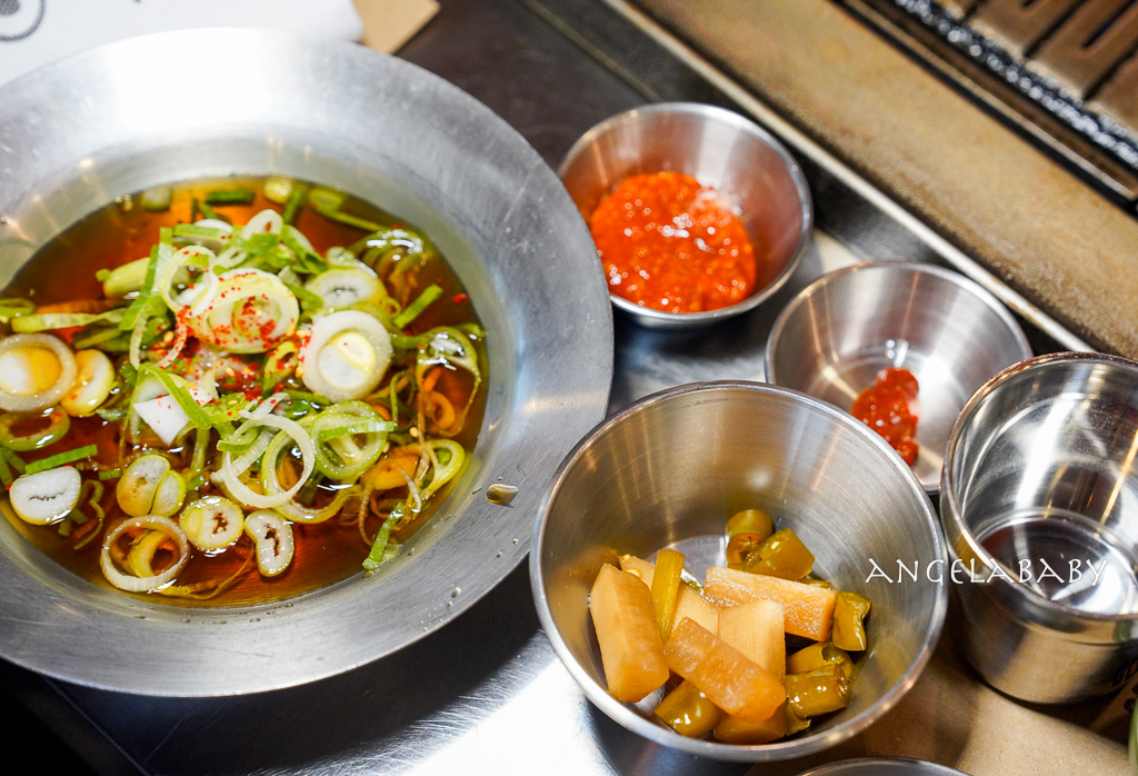 中山站韓國烤肉『金豬食堂 Gold Pig Taiwan』訂位方式、韓國米其林燒肉首家海外店，金豬食堂菜單 @梅格(Angelababy)享樂日記