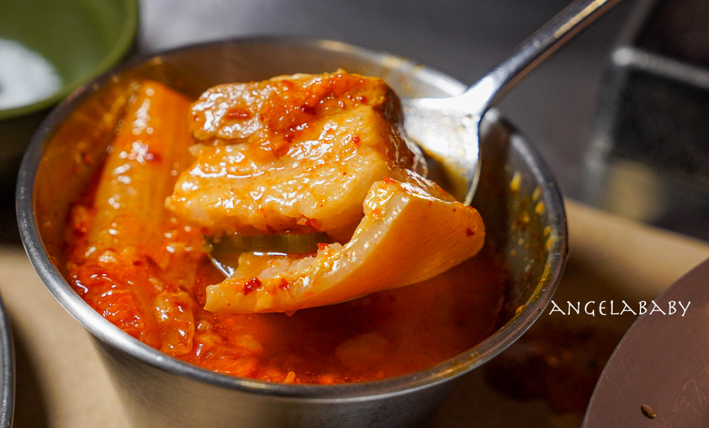 中山站韓國烤肉『金豬食堂 Gold Pig Taiwan』訂位方式、韓國米其林燒肉首家海外店，金豬食堂菜單 @梅格(Angelababy)享樂日記