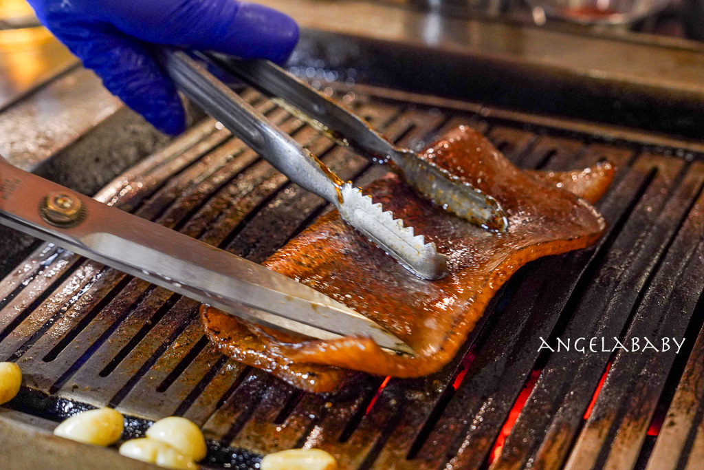 中山站韓國烤肉『金豬食堂 Gold Pig Taiwan』訂位方式、韓國米其林燒肉首家海外店，金豬食堂菜單 @梅格(Angelababy)享樂日記