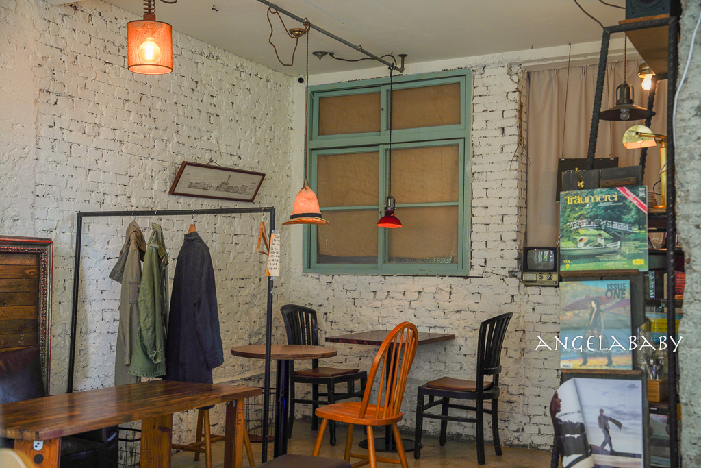 大安森林公園站廢墟風咖啡 『2J CAFE』 一秒掉入都市裡的秘密花園 @梅格(Angelababy)享樂日記