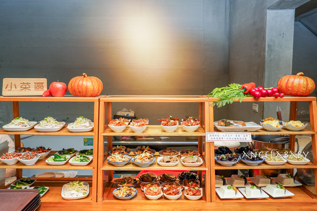 苗栗頭份美食『麵容餃好。頭份店』菜單、超Ｑ國宴板條、手工現包水餃還有免費仙草茶喝到飽粄條 @梅格(Angelababy)享樂日記