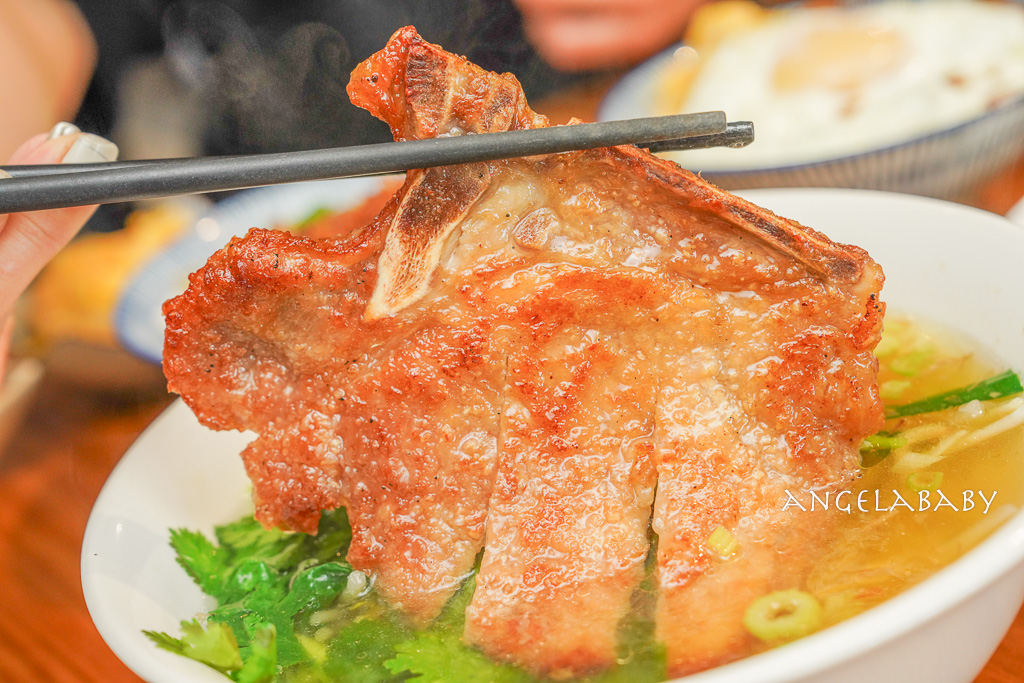 苗栗頭份美食『麵容餃好。頭份店』菜單、超Ｑ國宴板條、手工現包水餃還有免費仙草茶喝到飽粄條 @梅格(Angelababy)享樂日記