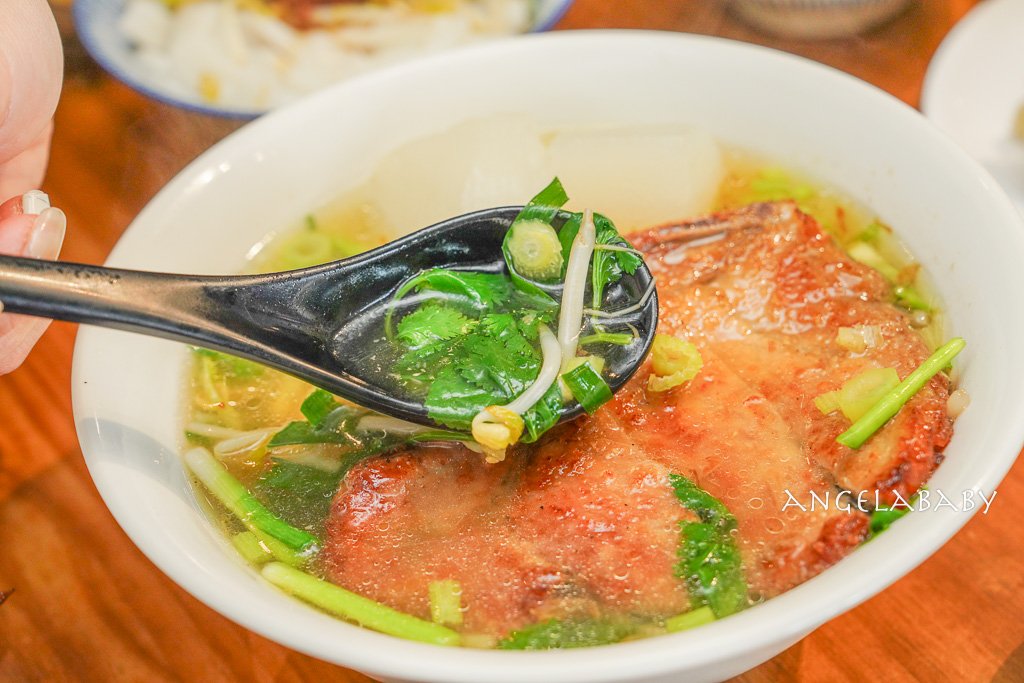 苗栗頭份美食『麵容餃好。頭份店』菜單、超Ｑ國宴板條、手工現包水餃還有免費仙草茶喝到飽粄條 @梅格(Angelababy)享樂日記