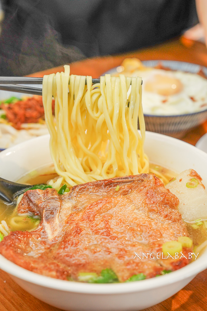 苗栗頭份美食『麵容餃好。頭份店』菜單、超Ｑ國宴板條、手工現包水餃還有免費仙草茶喝到飽粄條 @梅格(Angelababy)享樂日記