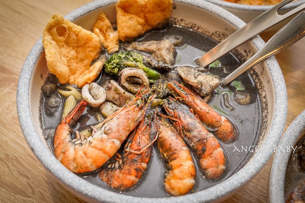 桃園美食|濃湯系爆料義大利麵『義匠義式湯麵-南崁光明店』菜單、親子友善餐廳 @梅格(Angelababy)享樂日記 桃園美食|濃湯系爆料義大利麵『義匠義式湯麵-南崁光明店』菜單、親子友善餐廳 @梅格(Angelababy)享樂日記