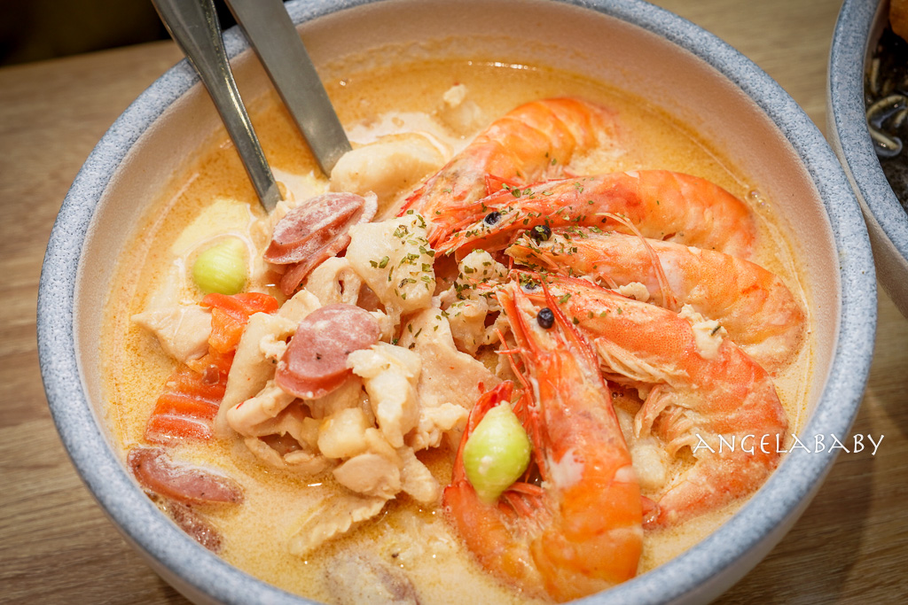 桃園美食|濃湯系爆料義大利麵『義匠義式湯麵-南崁光明店』菜單、親子友善餐廳 @梅格(Angelababy)享樂日記 桃園美食|濃湯系爆料義大利麵『義匠義式湯麵-南崁光明店』菜單、親子友善餐廳 @梅格(Angelababy)享樂日記