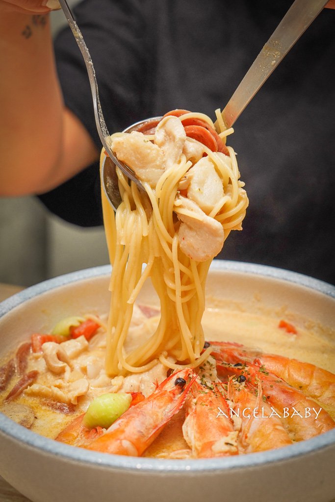 桃園美食|濃湯系爆料義大利麵『義匠義式湯麵-南崁光明店』菜單、親子友善餐廳 @梅格(Angelababy)享樂日記 桃園美食|濃湯系爆料義大利麵『義匠義式湯麵-南崁光明店』菜單、親子友善餐廳 @梅格(Angelababy)享樂日記