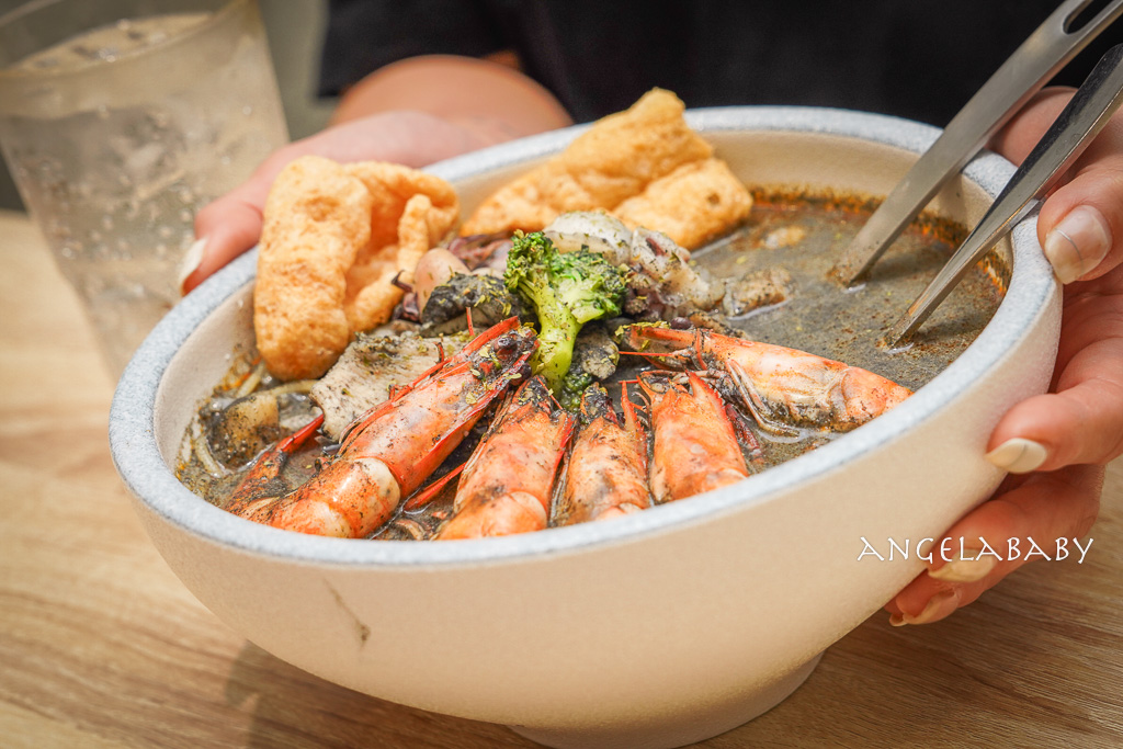 桃園美食|濃湯系爆料義大利麵『義匠義式湯麵-南崁光明店』菜單、親子友善餐廳 @梅格(Angelababy)享樂日記 桃園美食|濃湯系爆料義大利麵『義匠義式湯麵-南崁光明店』菜單、親子友善餐廳 @梅格(Angelababy)享樂日記