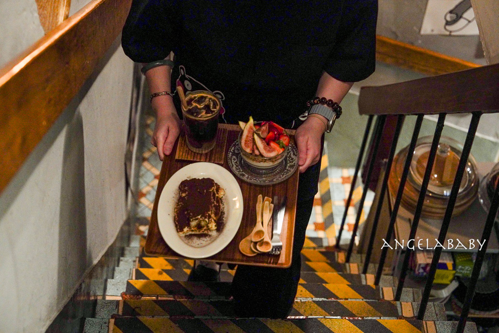 古亭站日式老宅咖啡『NUKI coffee』好吃焦糖布丁、插座咖啡 @梅格(Angelababy)享樂日記