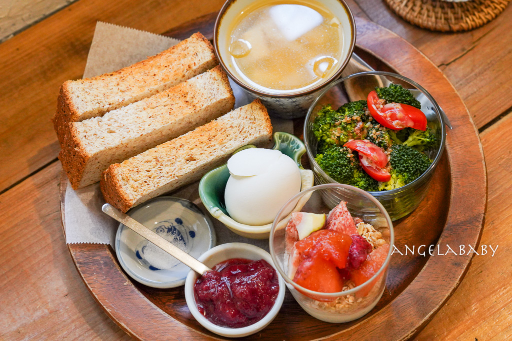 古亭站日式老宅咖啡『NUKI coffee』好吃焦糖布丁、插座咖啡 @梅格(Angelababy)享樂日記 古亭站日式老宅咖啡『NUKI coffee』好吃焦糖布丁、插座咖啡 @梅格(Angelababy)享樂日記