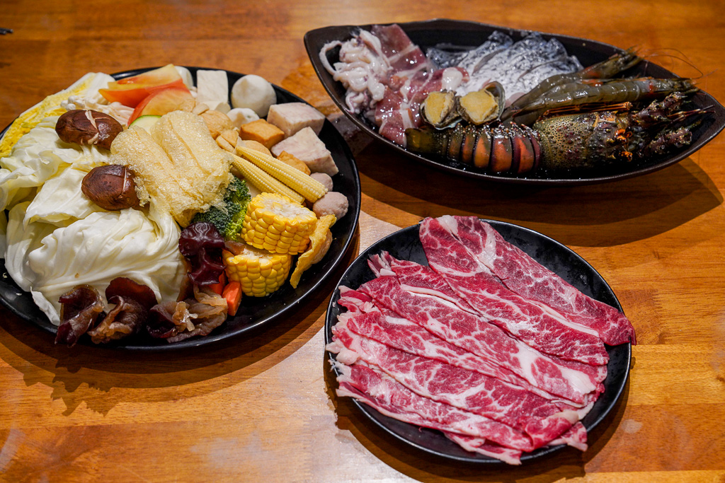 苗栗親子旅遊兩天一日遊推薦｜四方牧場、南庄蘇維拉莊園、南庄老街、再到全台最大室內遊樂場『尚順育樂天地』消耗卡路里、務必參加『愛玩苗栗』打卡活動抽大獎 @梅格(Angelababy)享樂日記