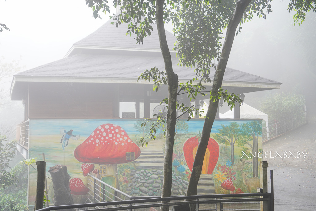 苗栗親子旅遊兩天一日遊推薦｜四方牧場、南庄蘇維拉莊園、南庄老街、再到全台最大室內遊樂場『尚順育樂天地』消耗卡路里、務必參加『愛玩苗栗』打卡活動抽大獎 @梅格(Angelababy)享樂日記