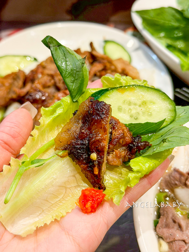 台大公館美食｜40多年老字號越式料理『翠園越南餐廳』菜單、有鑊氣的乾炒牛河、爆料生牛肉和飯 @梅格(Angelababy)享樂日記