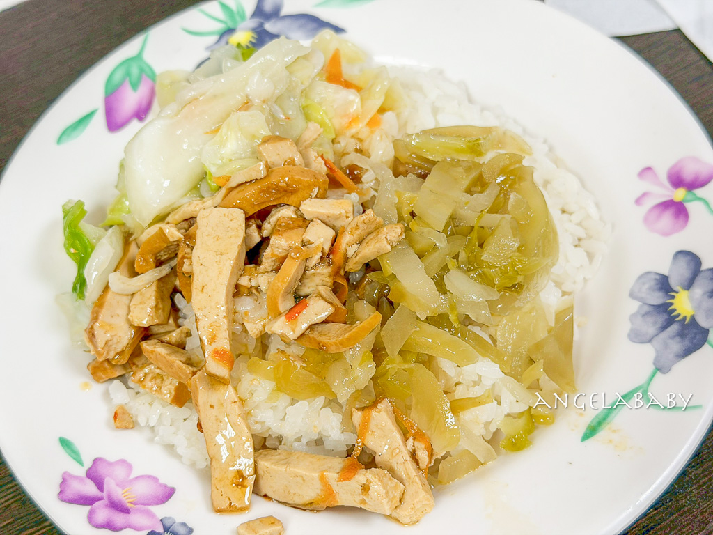 西門飄香一甲子老店排骨飯『金滿園』台北四大排骨飯名店 @梅格(Angelababy)享樂日記