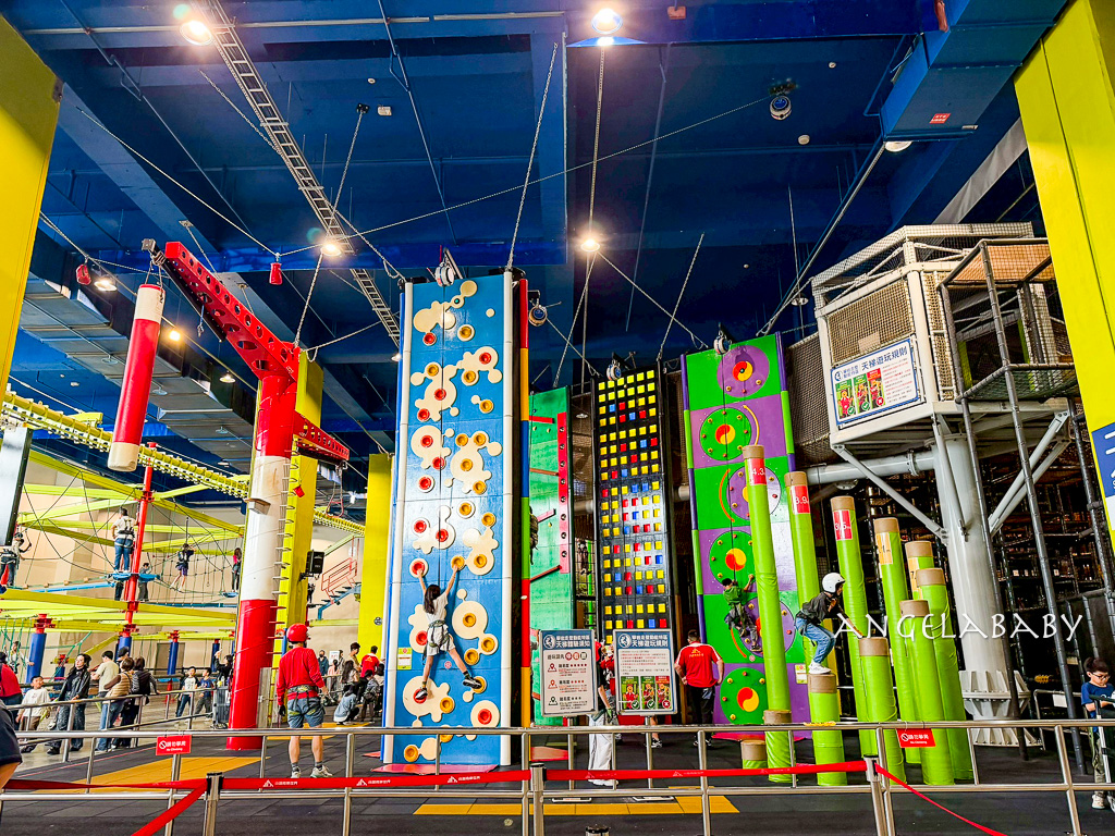 苗栗親子旅遊兩天一日遊推薦｜四方牧場、南庄蘇維拉莊園、南庄老街、再到全台最大室內遊樂場『尚順育樂天地』消耗卡路里、務必參加『愛玩苗栗』打卡活動抽大獎 @梅格(Angelababy)享樂日記