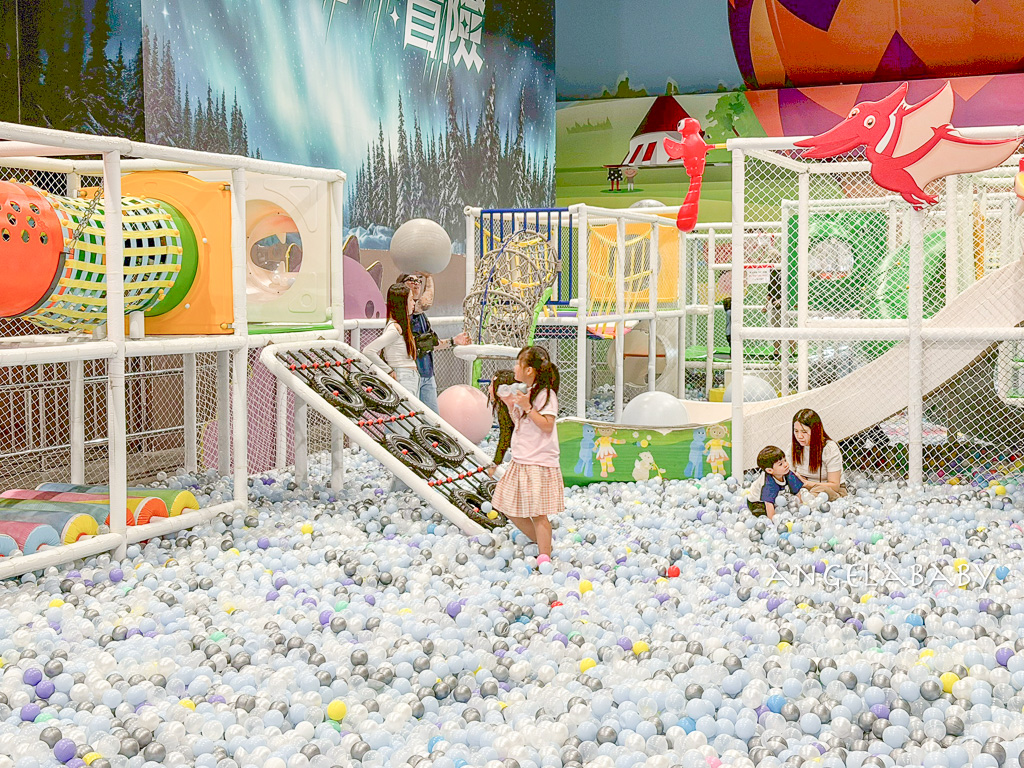苗栗親子旅遊兩天一日遊推薦｜四方牧場、南庄蘇維拉莊園、南庄老街、再到全台最大室內遊樂場『尚順育樂天地』消耗卡路里、務必參加『愛玩苗栗』打卡活動抽大獎 @梅格(Angelababy)享樂日記