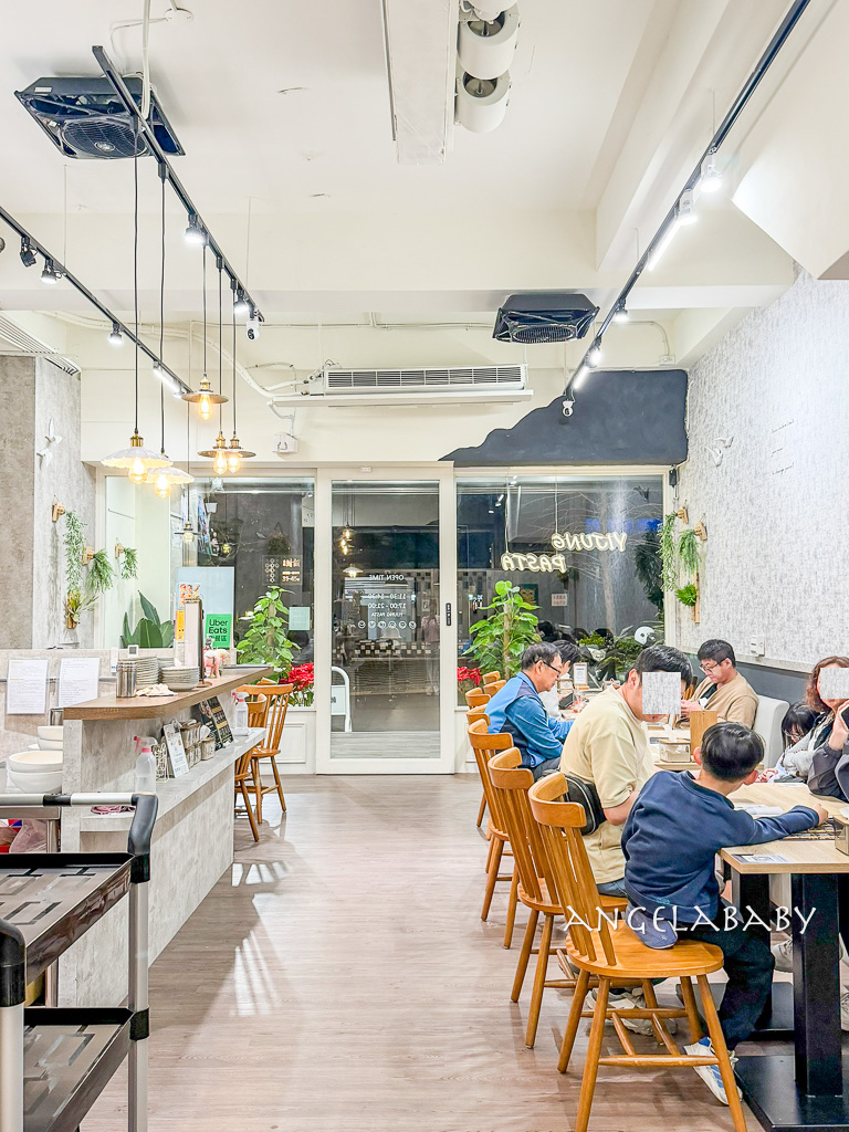 桃園美食|濃湯系爆料義大利麵『義匠義式湯麵-南崁光明店』菜單、親子友善餐廳 @梅格(Angelababy)享樂日記 桃園美食|濃湯系爆料義大利麵『義匠義式湯麵-南崁光明店』菜單、親子友善餐廳 @梅格(Angelababy)享樂日記