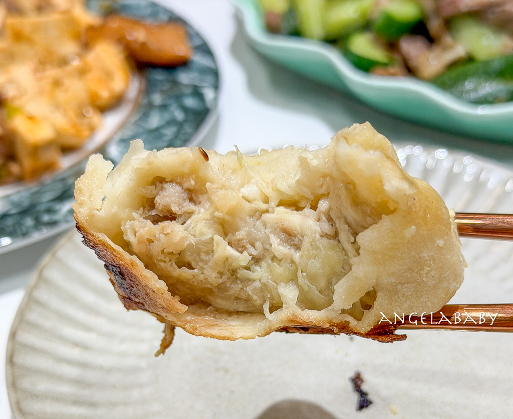 石牌美食『無名生煎包』3顆35元、皮恰恰大顆好吃 @梅格(Angelababy)享樂日記