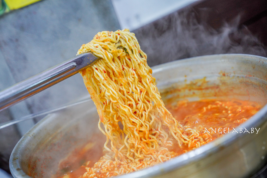 首爾必吃蒜蓉辣雞湯『종로계림닭도리탕원조 본점/鐘路雞林蒜蓉辣雞湯』鐘路三街巷弄美食 @梅格(Angelababy)享樂日記