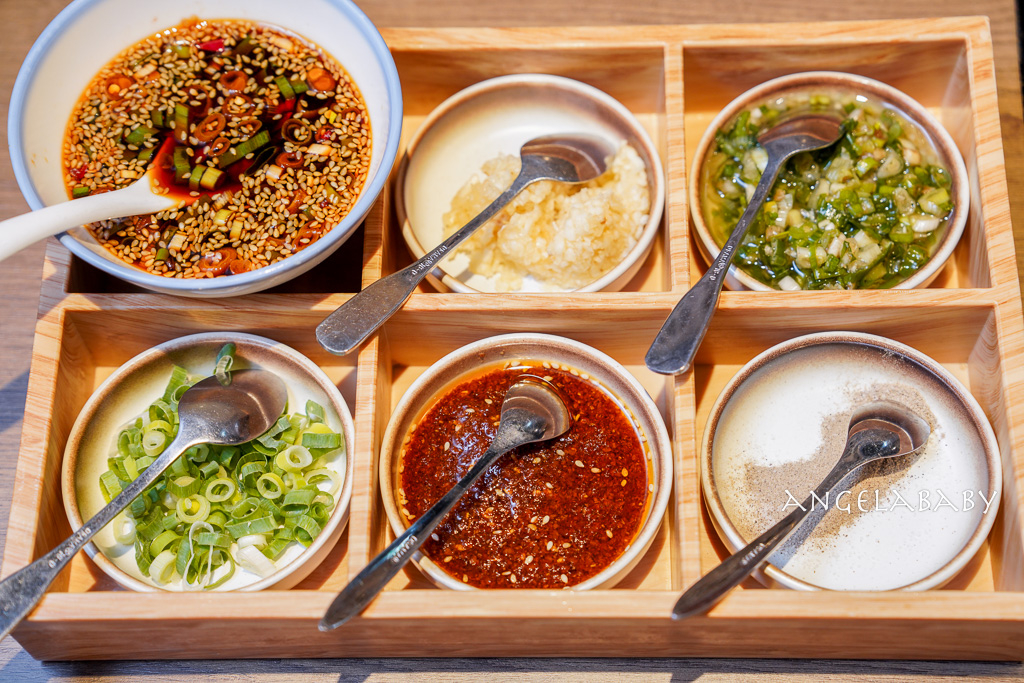 台北最強雞湯火鍋『星曜雞湯』雞湯界的LV、用熬雞精煮火鍋、母親節聚餐推薦、最新優惠 @梅格(Angelababy)享樂日記