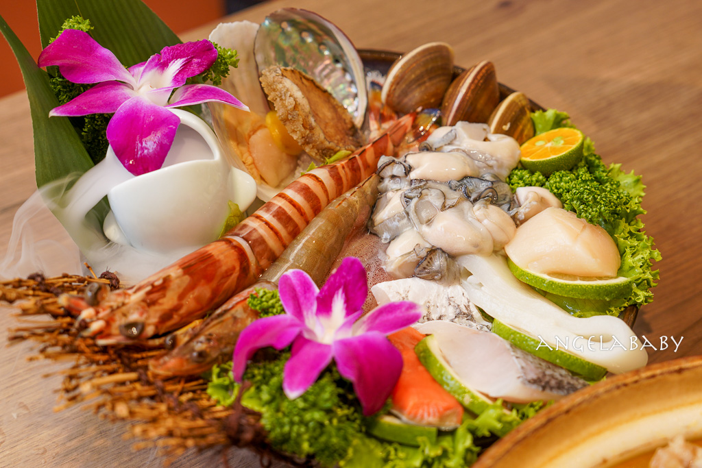 台北最強雞湯火鍋『星曜雞湯』雞湯界的LV、用熬雞精煮火鍋、母親節聚餐推薦、最新優惠 @梅格(Angelababy)享樂日記 台北最強雞湯火鍋『星曜雞湯』雞湯界的LV、用熬雞精煮火鍋、母親節聚餐推薦、最新優惠 @梅格(Angelababy)享樂日記