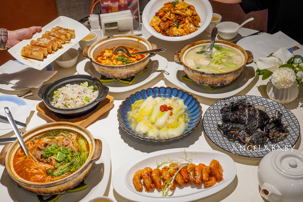 西門美食｜銷魂蛋包滷肉飯『西門麵店』限量菠蘿蛋黃酥、台北宵夜推薦 @梅格(Angelababy)享樂日記