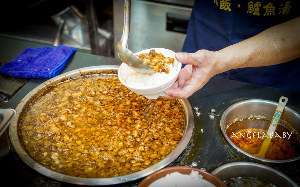 萬華龍山寺必吃『阿鴻知高飯鱸魚湯』菜單、24小時美食推薦、廣州街觀光夜市 @梅格(Angelababy)享樂日記