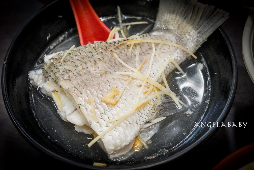 萬華龍山寺必吃『阿鴻知高飯鱸魚湯』菜單、24小時美食推薦、廣州街觀光夜市 @梅格(Angelababy)享樂日記