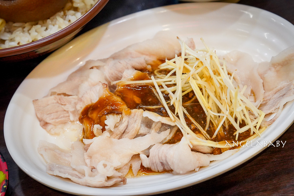 萬華龍山寺必吃『阿鴻知高飯鱸魚湯』菜單、24小時美食推薦、廣州街觀光夜市 @梅格(Angelababy)享樂日記