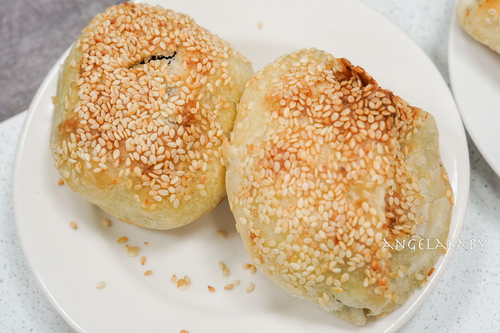 永和老字號排隊燒餅『永和老曾碳烤燒餅專賣店』老麵香口感超讚、大推糖心酥餅 @梅格(Angelababy)享樂日記