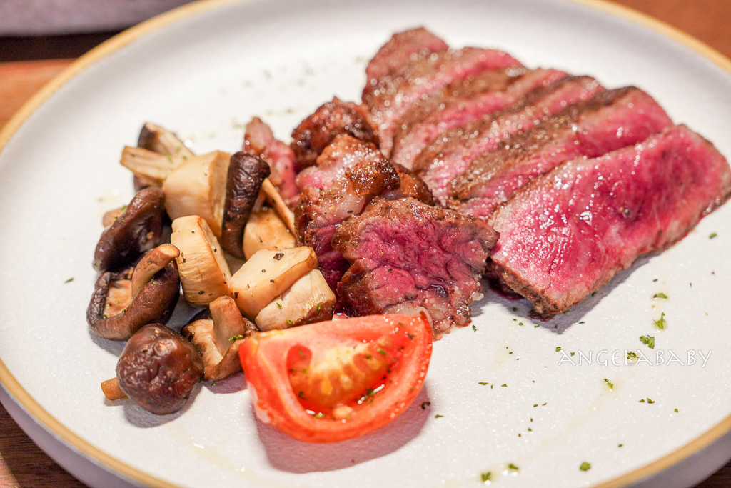 信義安和站美食｜超手藝餐酒館『SKY LAB』菜單、好吃鴨胸、清酒布丁 @梅格(Angelababy)享樂日記