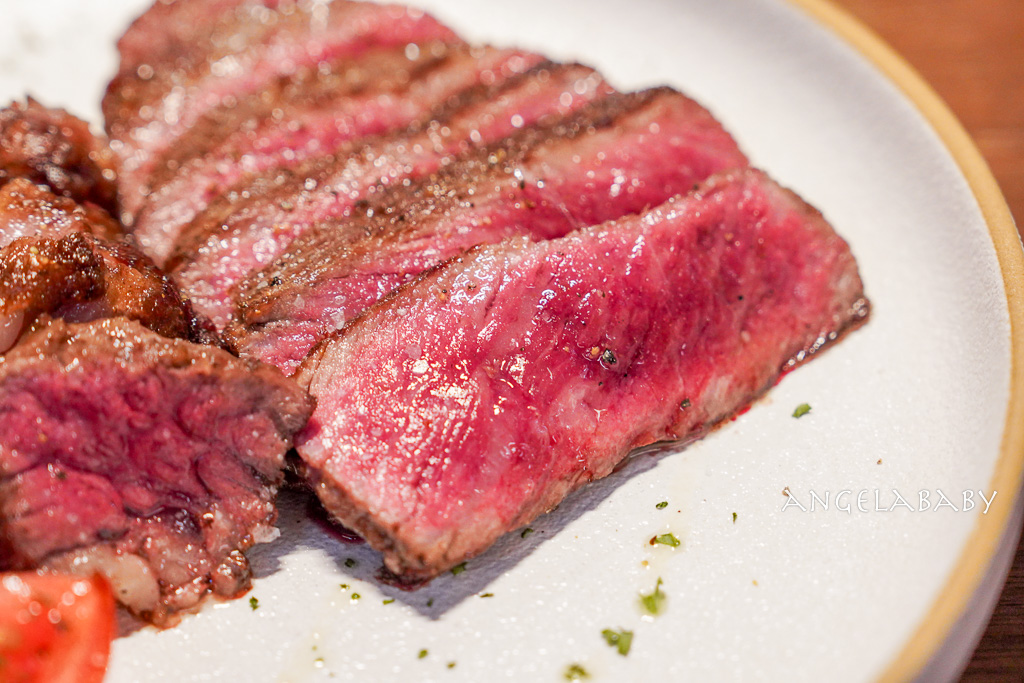 信義安和站美食｜超手藝餐酒館『SKY LAB』菜單、好吃鴨胸、清酒布丁 @梅格(Angelababy)享樂日記