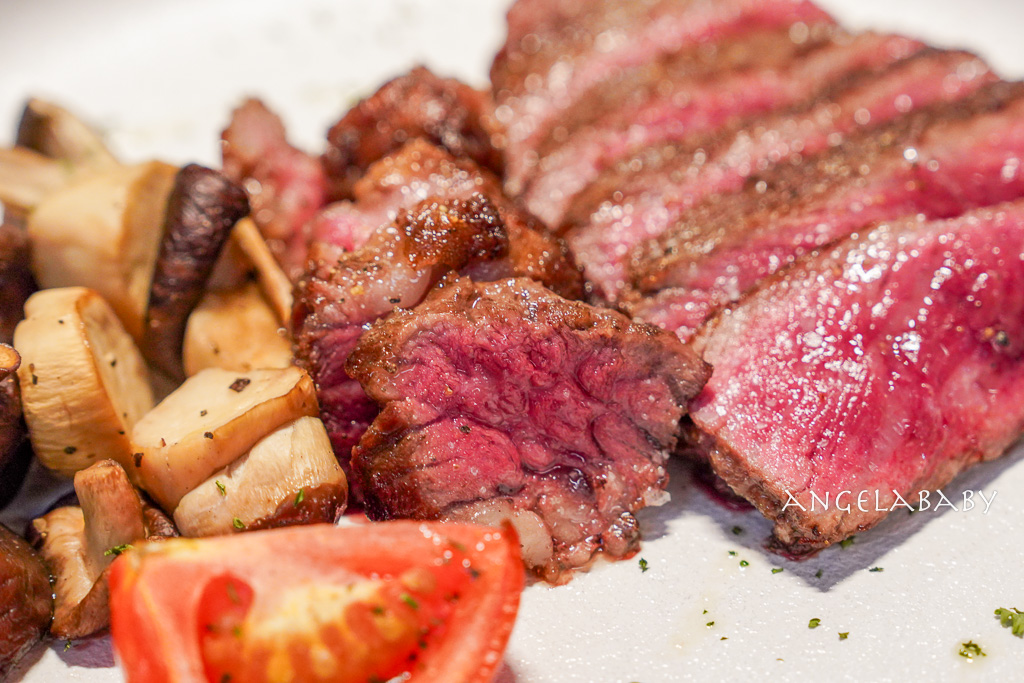 信義安和站美食｜超手藝餐酒館『SKY LAB』菜單、好吃鴨胸、清酒布丁 @梅格(Angelababy)享樂日記