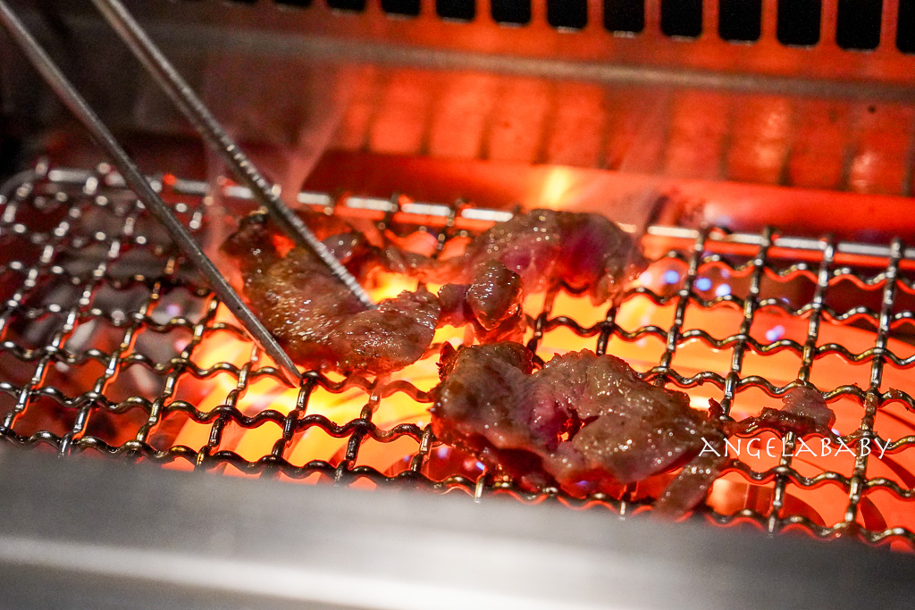 忠孝復興站新開幕燒肉『双円燒肉&bull;板前 HYOTAN 台北』find dining燒肉套餐、免動手燒肉 @梅格(Angelababy)享樂日記