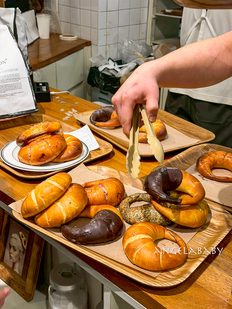 首爾聖水洞必吃鹽牛角麵包『Beton』拔絲脆皮牛角麵包 @梅格(Angelababy)享樂日記 首爾聖水洞必吃鹽牛角麵包『Beton』拔絲脆皮牛角麵包 @梅格(Angelababy)享樂日記