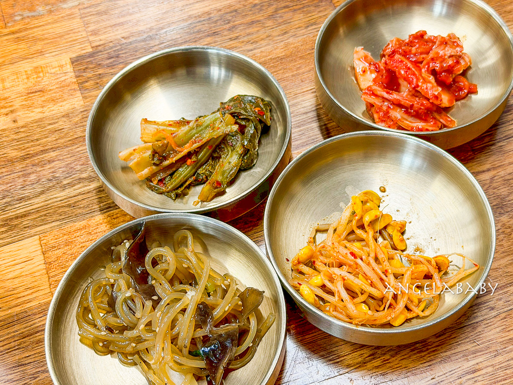 首爾藥令市場美食(서울약령시장)『Yunga’s清麴酱윤가네청국장』超夠味泡菜豬肉鍋 @梅格(Angelababy)享樂日記