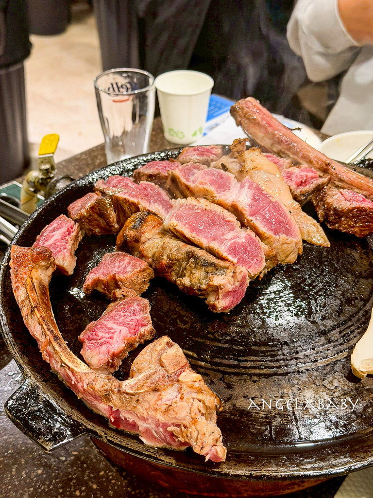 弘大烤肉『木爐館목로곽』菜單、肉質超好又不貴小菜免費吃到飽、全程免動手 @梅格(Angelababy)享樂日記