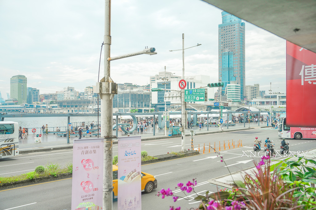 基隆車站景觀咖啡廳『Rectengle Caf&eacute; 方長咖啡』好吃巴斯克蛋糕 @梅格(Angelababy)享樂日記