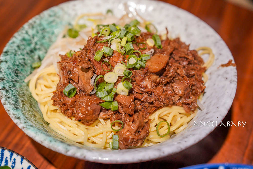 新莊化成路工業區美食『午前牛場』菜單、頭前庄站隱藏版美食、新莊宵夜場 @梅格(Angelababy)享樂日記