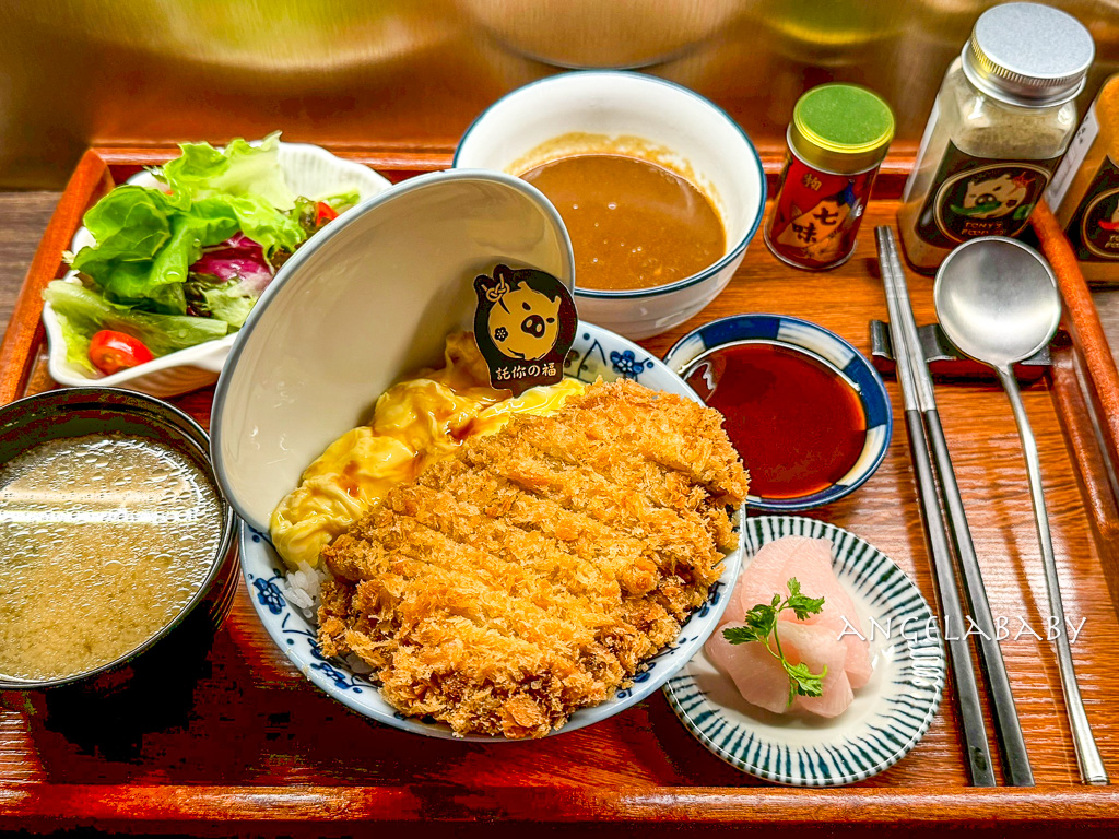 首爾弘大站必吃美食｜弘大百年蔘雞湯（백년토종삼계탕 ）菜單價格 @梅格(Angelababy)享樂日記