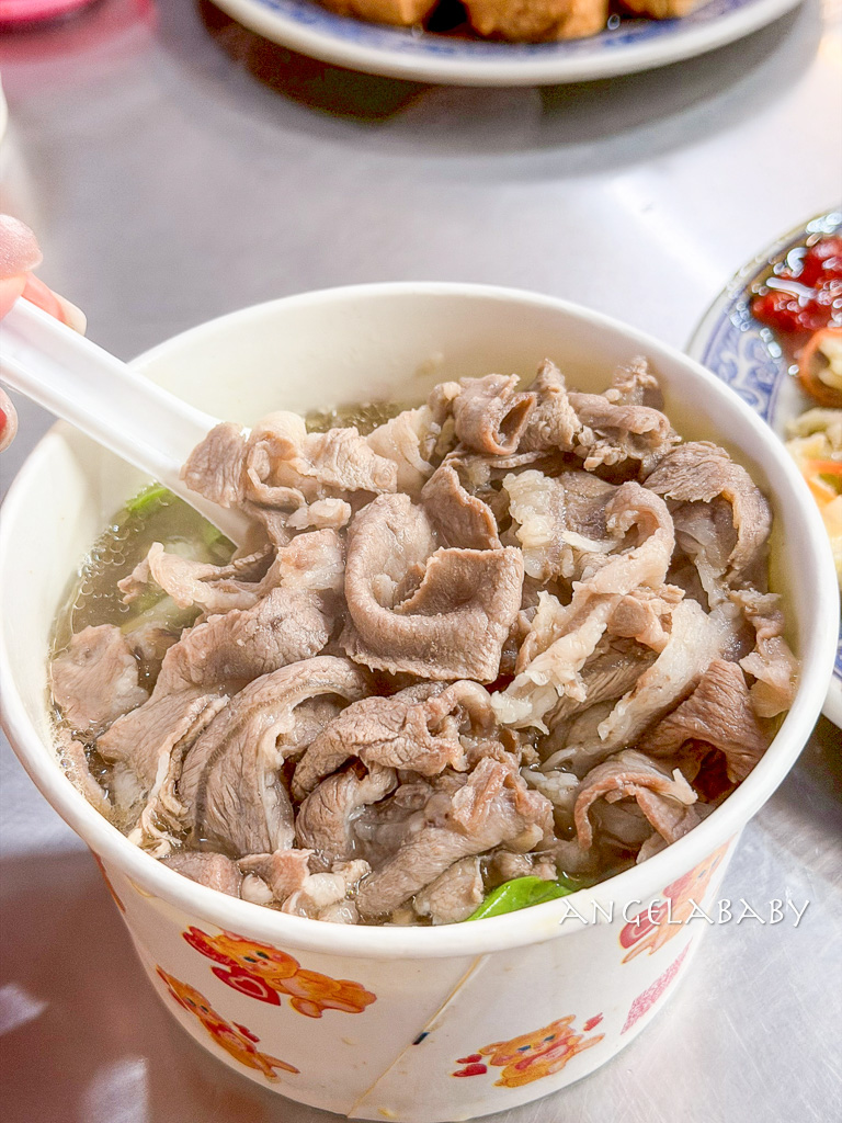 宜蘭羅東夜市美食『阿灶伯當歸羊肉湯』被羊肉湯耽誤的超強脆皮臭豆腐、阿灶伯菜單價格 @梅格(Angelababy)享樂日記