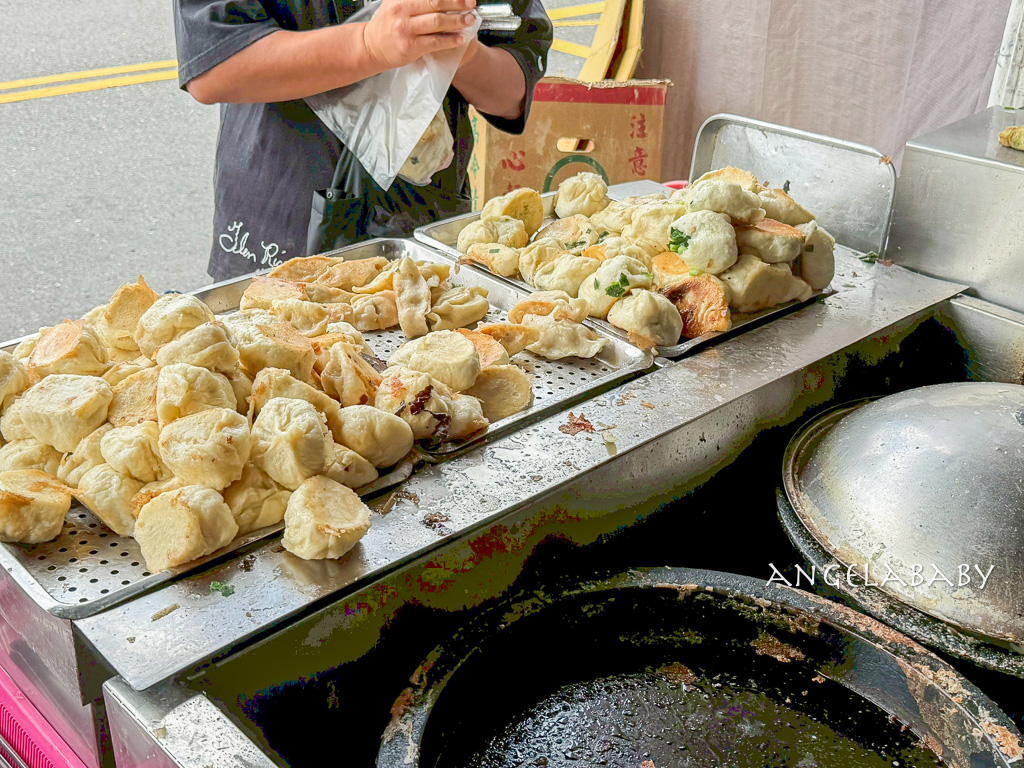 羅東好吃早餐『美味早點』老麵水煎包、羅東公正國小旁排隊美食 @梅格(Angelababy)享樂日記