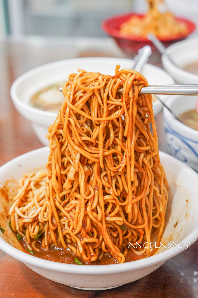 宜蘭美食｜在地老字號麵店『湯城麵食』幸運才能見到仙女姊姊煮麻醬麵、500盤推薦 @梅格(Angelababy)享樂日記