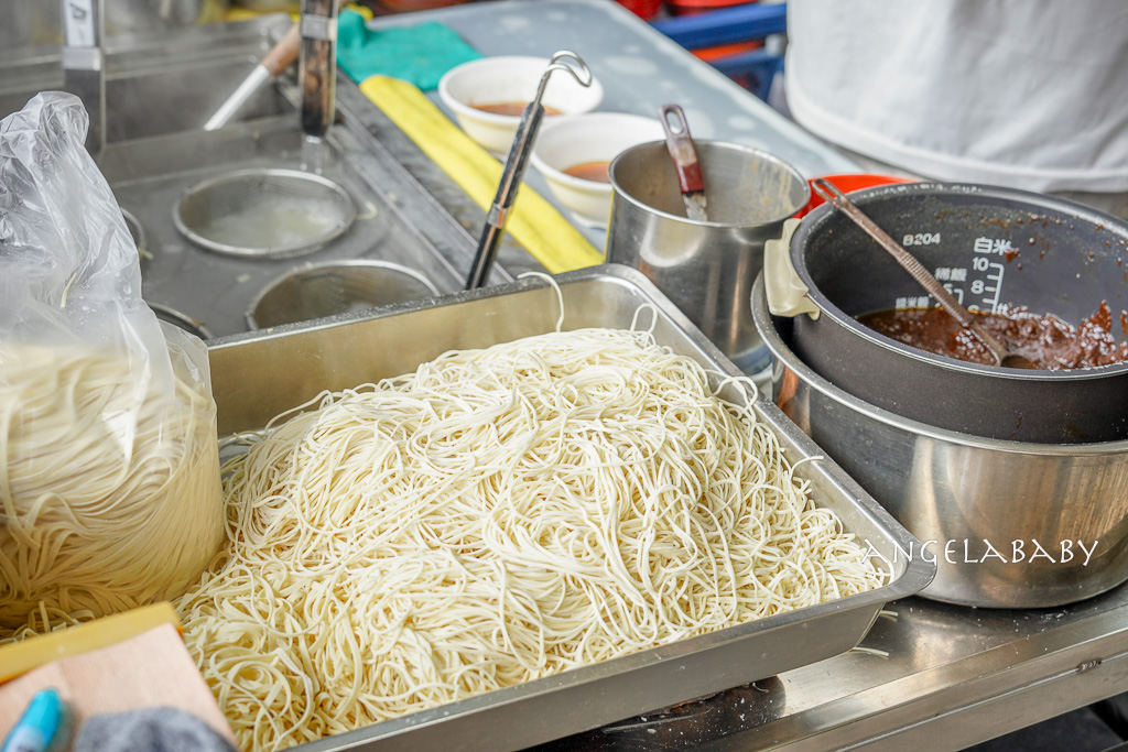宜蘭美食｜在地老字號麵店『湯城麵食』幸運才能見到仙女姊姊煮麻醬麵、500盤推薦 @梅格(Angelababy)享樂日記