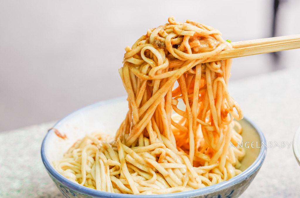 羅東夜市必吃『無招牌麵店』吃完還要跟老闆謝謝的佛系麵店 @梅格(Angelababy)享樂日記