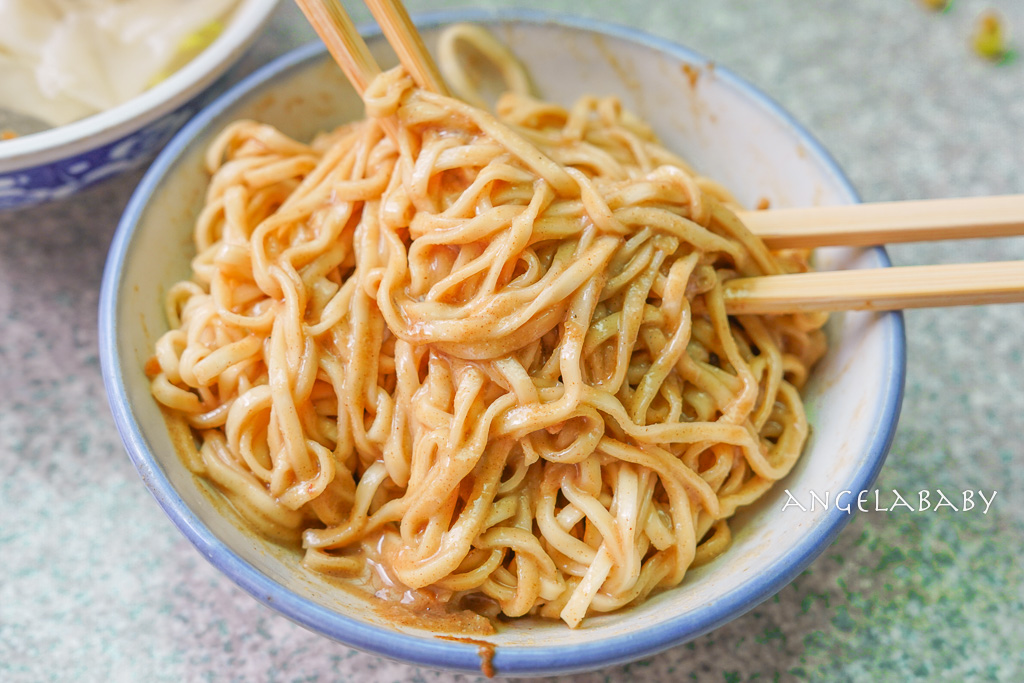 羅東夜市必吃『無招牌麵店』吃完還要跟老闆謝謝的佛系麵店 @梅格(Angelababy)享樂日記