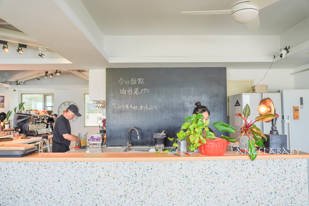北海岸金山景觀咖啡廳『海上日出海洋咖啡』菜單、絕美海景咖啡、玻璃屋咖啡 @梅格(Angelababy)享樂日記