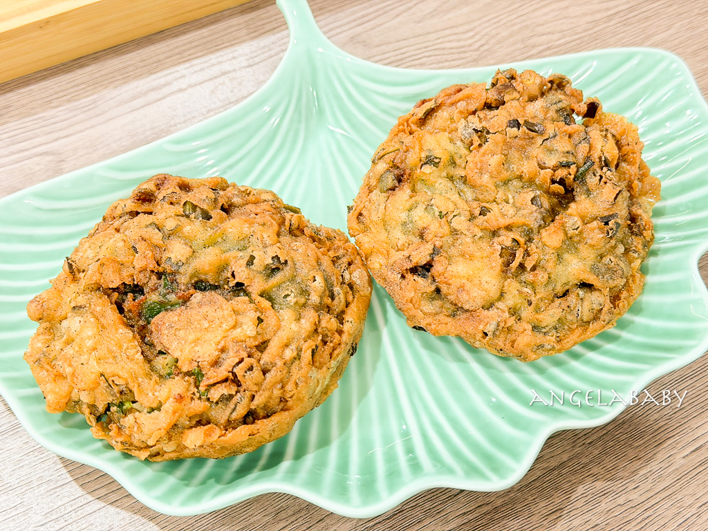 新莊美食｜福壽街必吃下午茶『後龍蚵嗲』菜單、蚵仔太肥、地瓜必點 @梅格(Angelababy)享樂日記