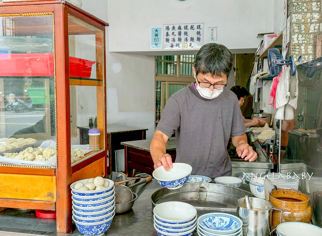 羅東夜市必吃『無招牌麵店』吃完還要跟老闆謝謝的佛系麵店 @梅格(Angelababy)享樂日記
